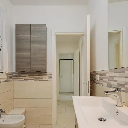 Maestrale By Interhome فياريجيو