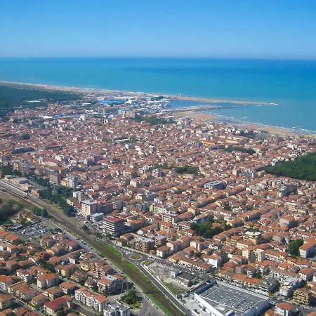 Appartement Maestrale By Interhome Viareggio