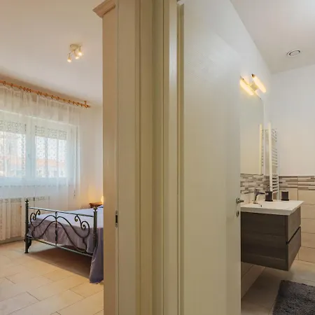 Maestrale By Interhome Апартаменты Виареджо